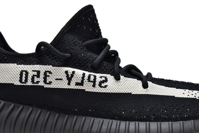 Adidas Yeezy Boost 350 V2 Core Black White