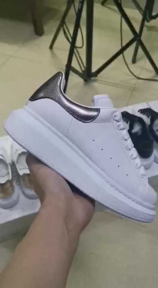 MQ Sneakers