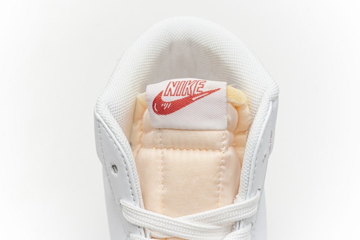 Nike Blazer Mid ’77 Black White