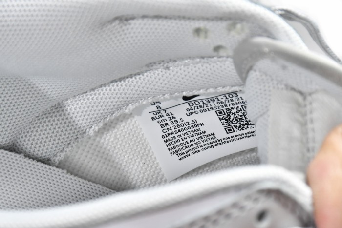 Nike SB Dunk Low Grey Fog​