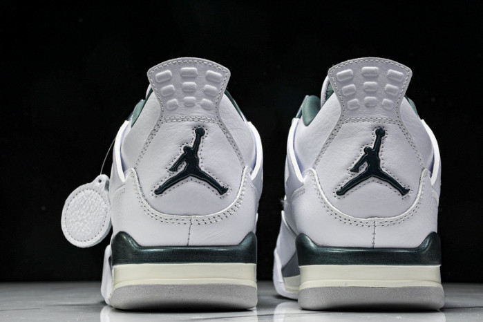 Air Jordan 4 Retro “Oxidized Green” FQ8138-103