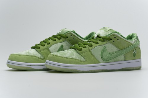 Nike SB Dunk Low Strange Love Green