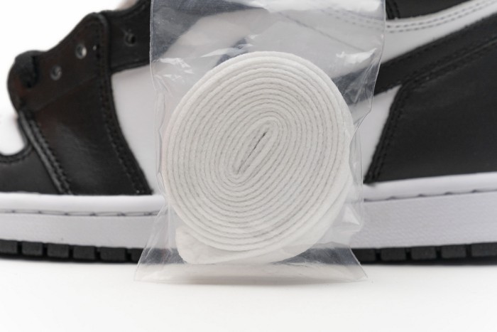 Air Jordan 1 Retro High  Black White