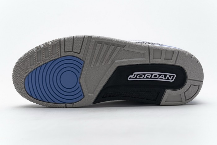 Air Jordan 3 Retro UNC