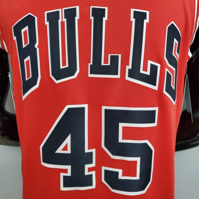 Michael Jordan Chicago Bulls Swingman Jersey Red