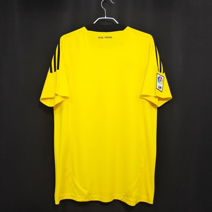 Real Madrid Retro Yellow Goalkeeper Jersey 2011/12