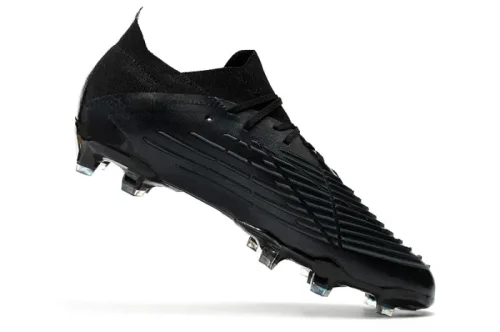 PREDATOR EDGE.1 LOW FG39-45 Football Boots009