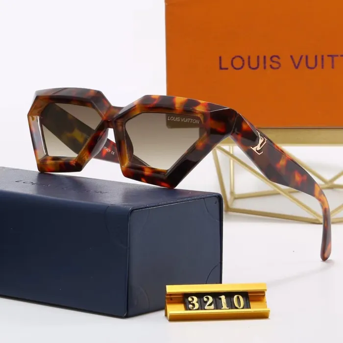 LOUIS VUITTON S Black PC Multi AC Women's Outdoor Personality