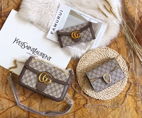 GUCCI Brown Fashion Letter Zipper & Hasp Letter Genuine Leather Women's Handbags Clutches Wallet Combination Bags