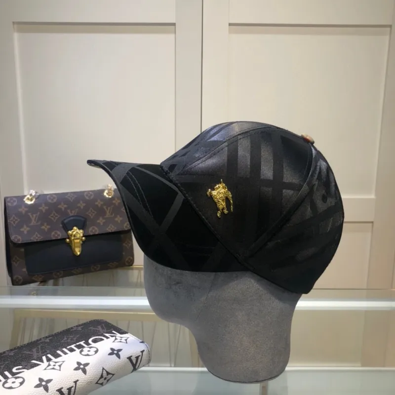 BURBERRY Black Outdoor Hip hop Fur Women's Adult Solid Cap