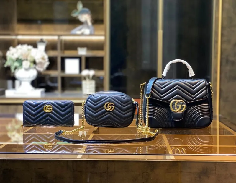 GUCCI Black Fashion Letter Zipper & Hasp Letter Genuine Leather Women's Handbags Clutches Wallet Combination Bags