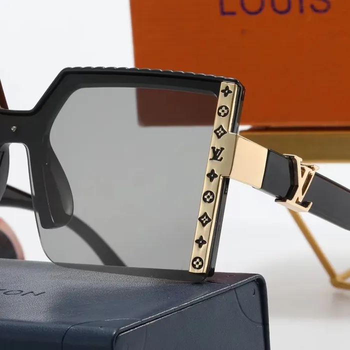 LOUIS VUITTON LV Black PC Multi AC Women's Outdoor Fashion Sunglasses