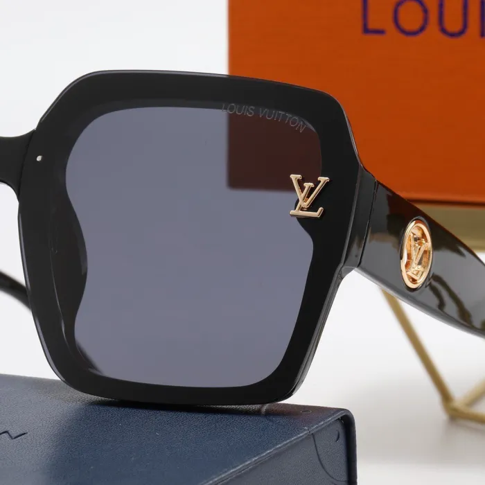 LOUIS VUITTON S Black PC Multi AC Women's Outdoor Fashion Sunglasses