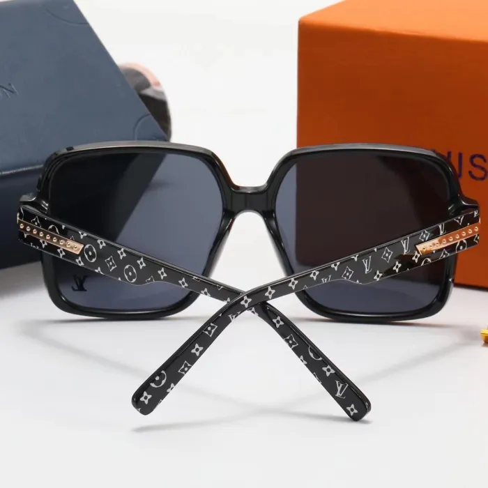 LOUIS VUITTON S Black PC Multi AC Women's Outdoor Personality