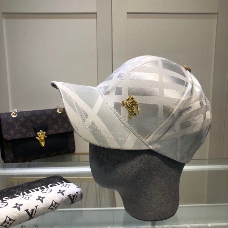 BURBERRY White Outdoor Hip hop Fur Women's Adult Solid Cap