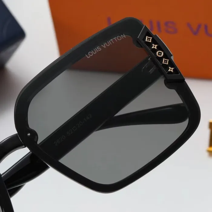 LOUIS VUITTON S Black PC Multi AC Women's Outdoor Square Sunglasses