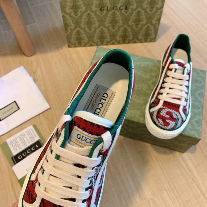Men Women Low Top Embroidered Sneakers Casual Trainers Athletic Shoes Unisex 35-44