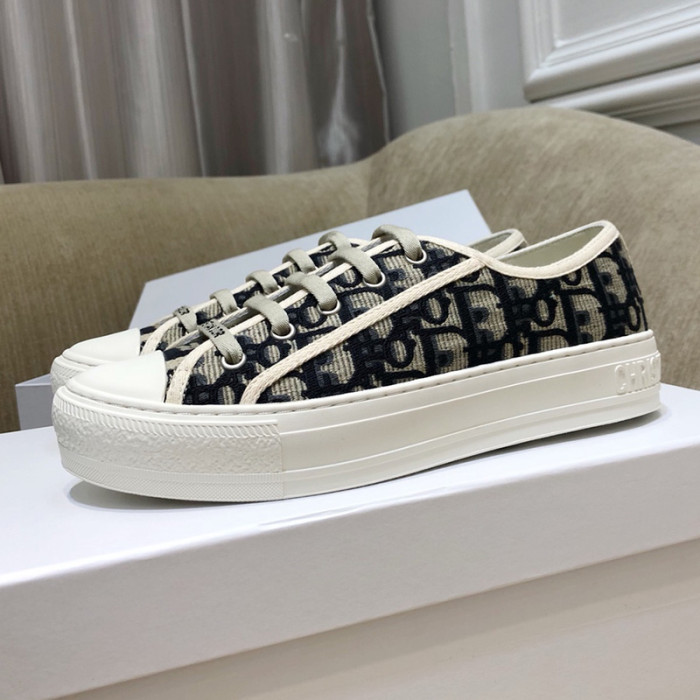 Men Women Sneakers Low Top Canvas Trainers Casual Athletic Shoes Unisex