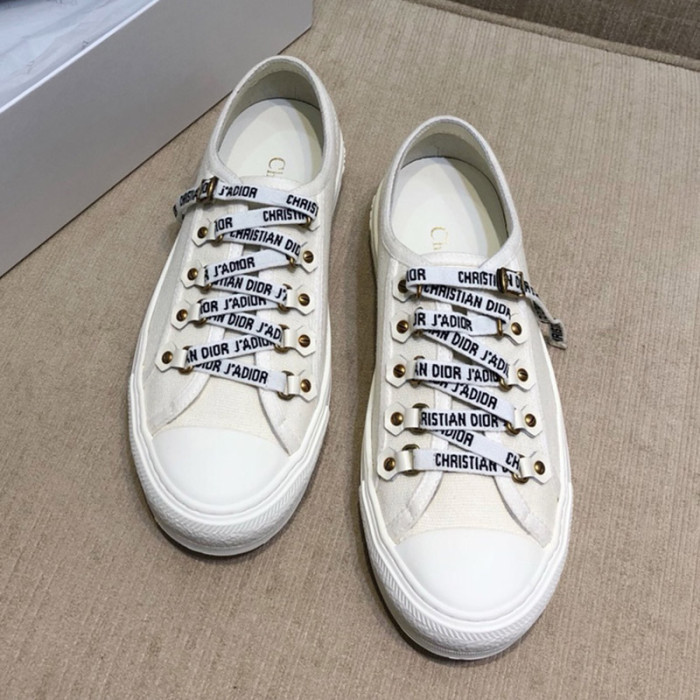 Men Women Sneakers Low Top Canvas Trainers Casual Athletic Shoes Unisex