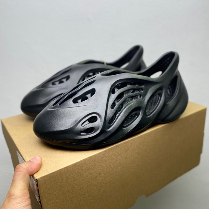 Men Women Sneakers Casual Trainers Athletic Shoes Unisex Slippers Sandals