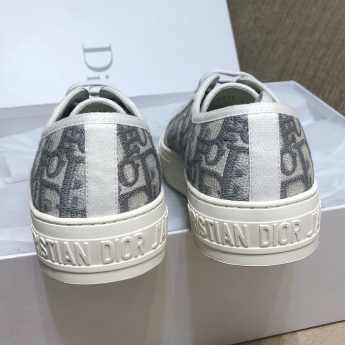 Men Women Sneakers Low Top Canvas Trainers Casual Athletic Shoes Unisex