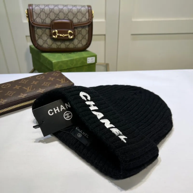 Men Women Beanie Hat Winter Wool Knitted Baggy Pull On Soft Caps