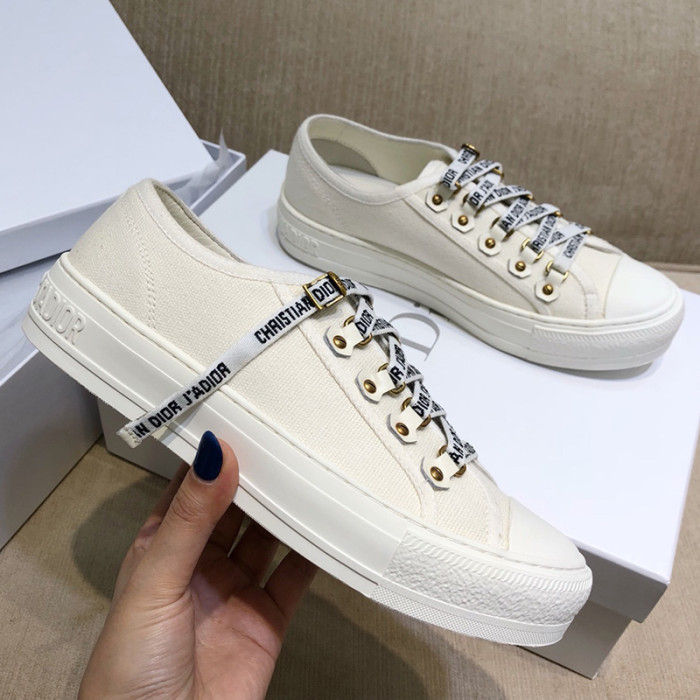 Men Women Sneakers Low Top Canvas Trainers Casual Athletic Shoes Unisex