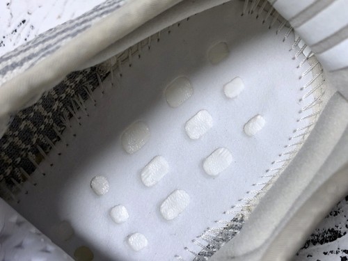 Kicks_Liu  Yeezy 350  sneaker