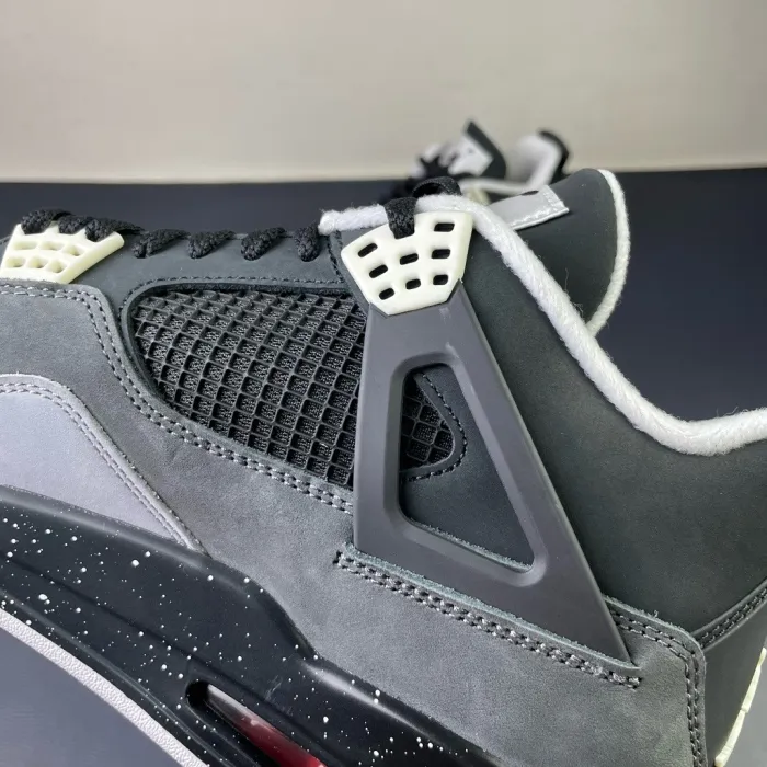 Kicks_Liu Nike  AJ4  sneaker