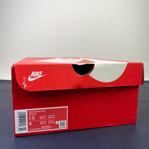 Kicks_Liu Nike  SB Dunk  sneaker