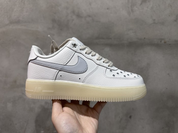 Kicks_Liu Nike  Air Force  sneaker