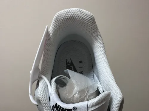 Kicks_Liu Nike  Air Force  sneaker