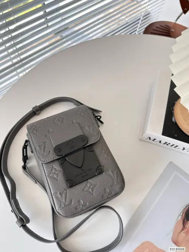 Kicks Liu  L*ouis V*uitton Handbag Top Quality 12x19x7cm
