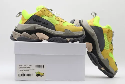 (Kicks Liu) W/M B*alenciaga Triple S  Sneaker