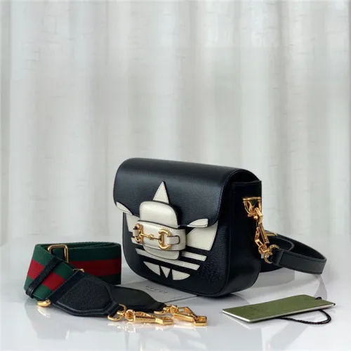 (Kicks Liu)  G*ucci  Crossbody bag  Top Quality  20.5x14.5x5cm
