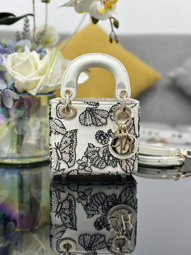(Kicks Liu)  D*ior  bag  Top Quality  12*10.2*5cm