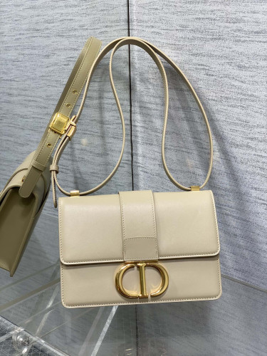 (Kicks Liu)  D*ior  bag  Top Quality  24*18*5cm