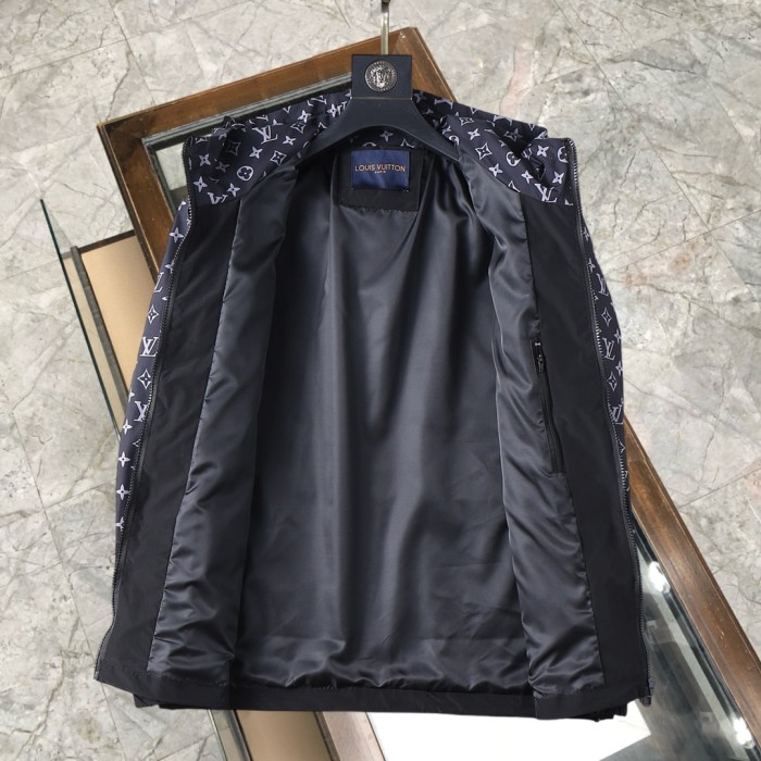(Kicks Liu) L*ouis V*uitton  Clothes  Top Quality