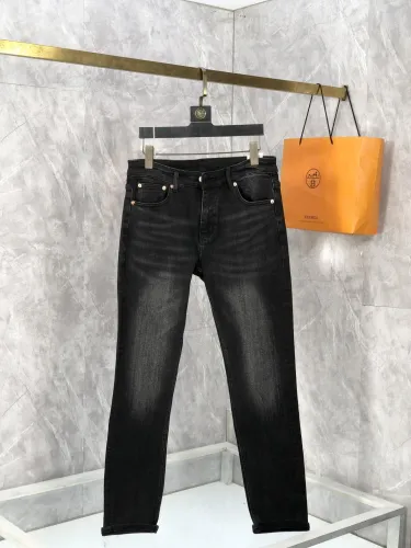 (Kicks Liu) L*ouis V*uitton  Clothes  Top Quality