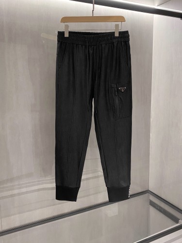 (Kicks Liu)  P*rada Clothes  Top Quality