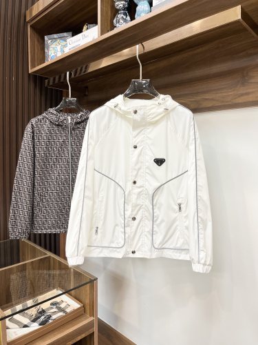 (Kicks Liu)  P*rada Clothes  Top Quality