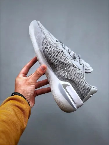 Kicks_Liu Nike  Air  Zoom GT  sneaker