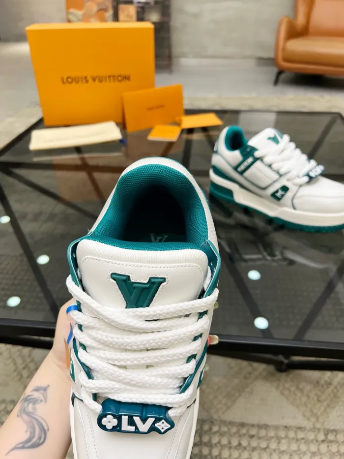 Kicks_Liu  L*ouis V*uitton   Sneaker