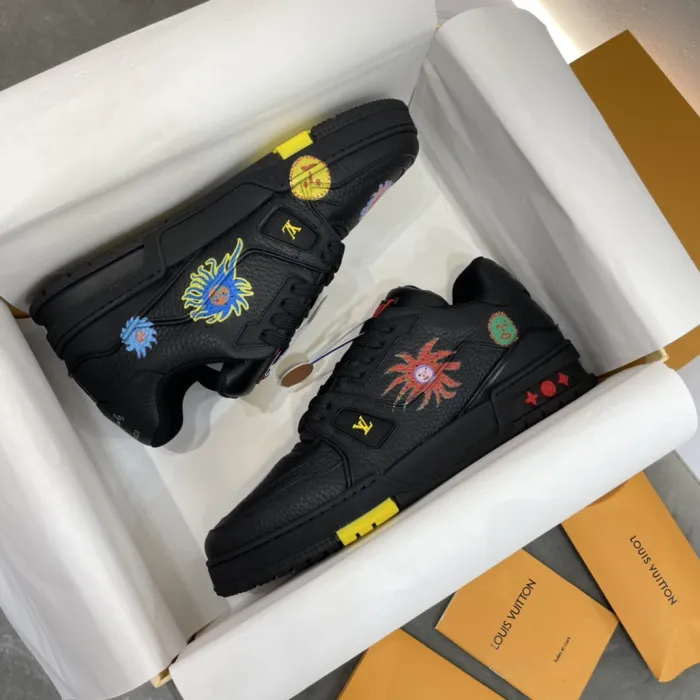 Kicks_Liu  L*ouis V*uitton   Sneaker
