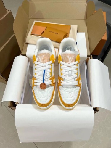 Kicks_Liu  L*ouis V*uitton   Sneaker