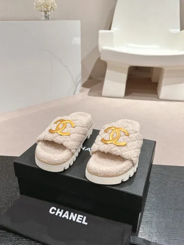 Kicks_Liu C*hanel   Slippers  Top Quality