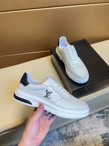 Kicks_Liu  L*ouis V*uitton   Sneaker