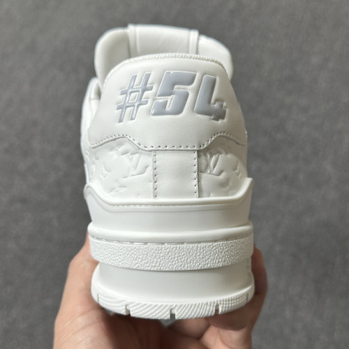 Kicks_Liu  L*ouis V*uitton   Sneaker