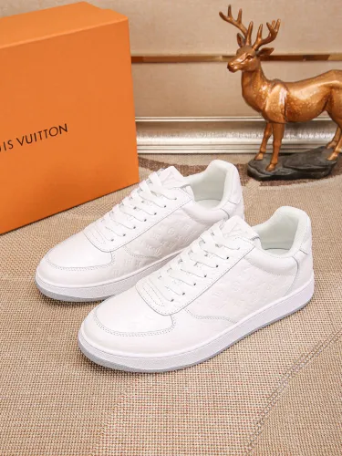 Kicks_Liu  L*ouis V*uitton   Sneaker