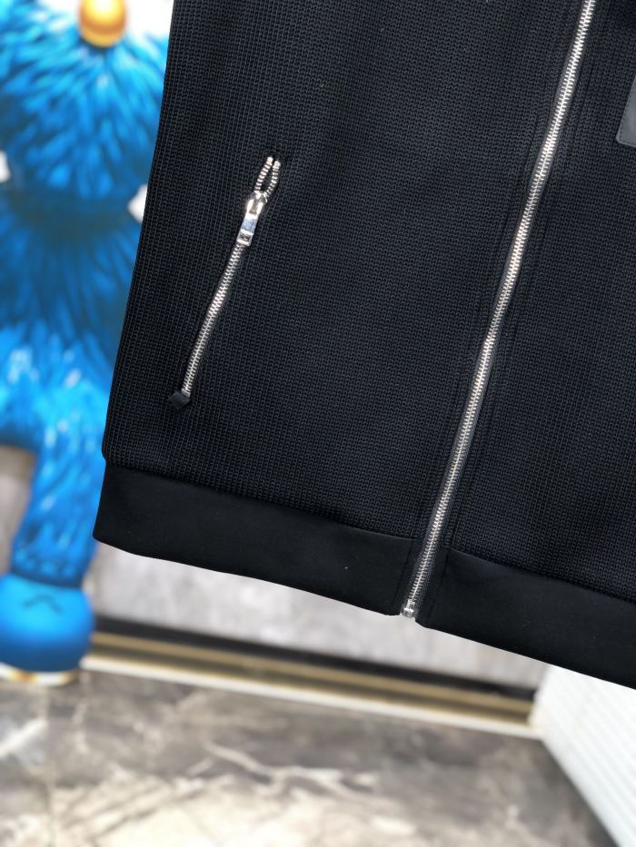 (Kicks Liu)  P*rada Vest  Top Quality